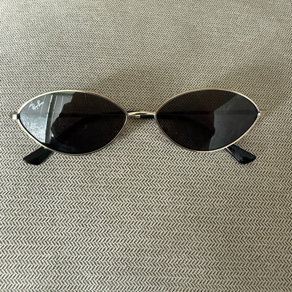 Ray-Ban Women's Black Lens Oval Sunglasses (Ray-Ban Kai RB3757 Sunglasses)